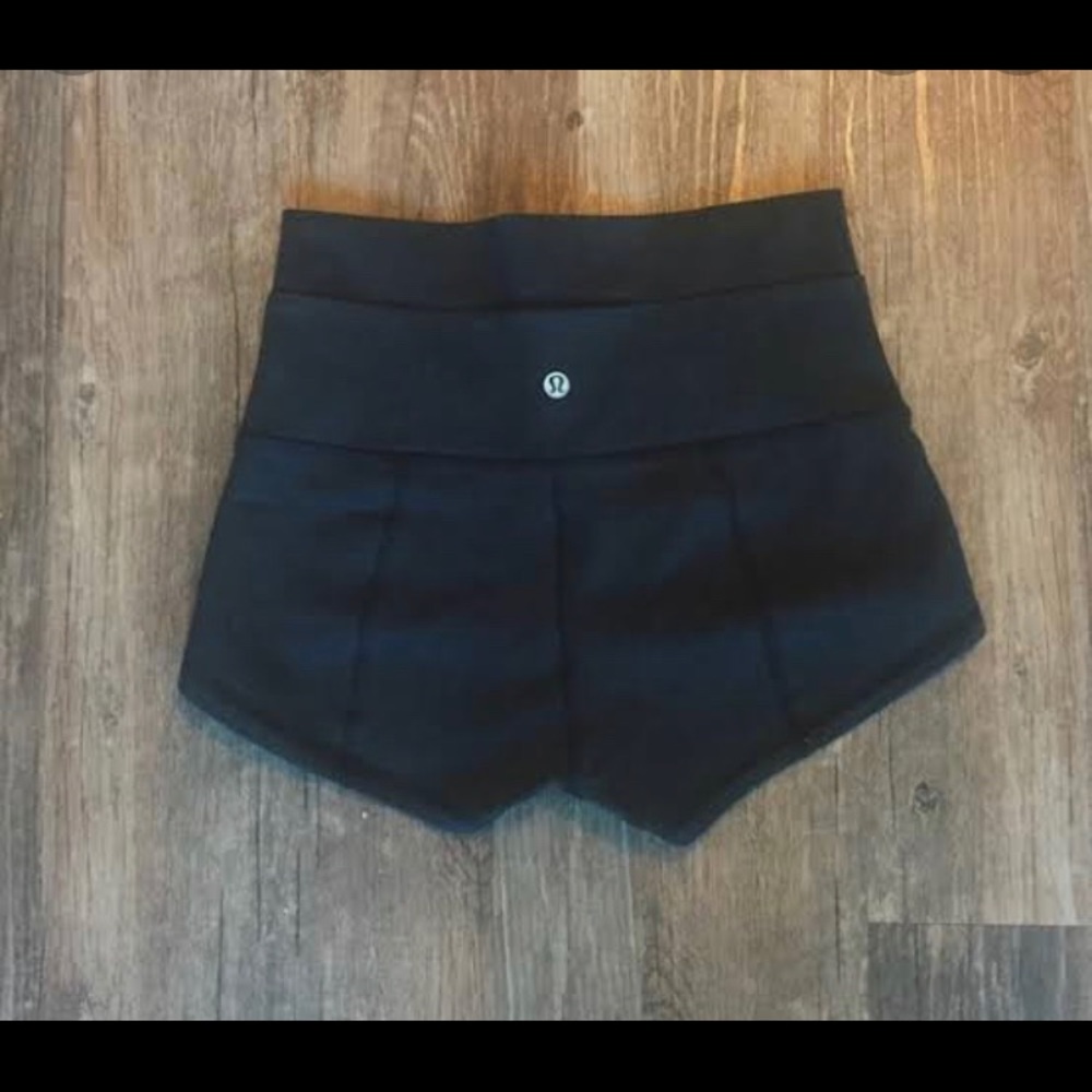 Lululemon black hot yoga shorts